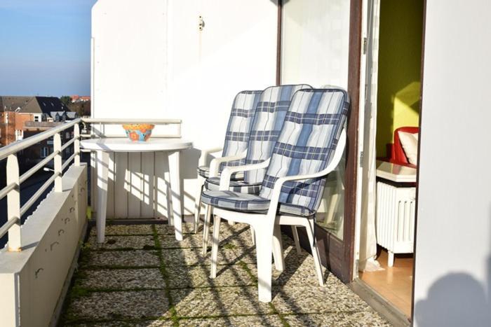 Geräumiges 2-Zimmer-Appartement in der 3. Etage des Hauses. Westerland Exterior foto